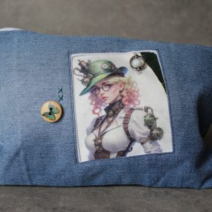 Trousse" la visionnaire mystique"