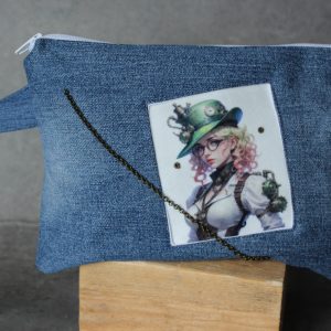 Trousse" la visionnaire mystique"